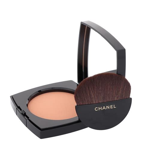 Chanel Les Beiges Poudre Belle Mine Naturelle в оттенке 